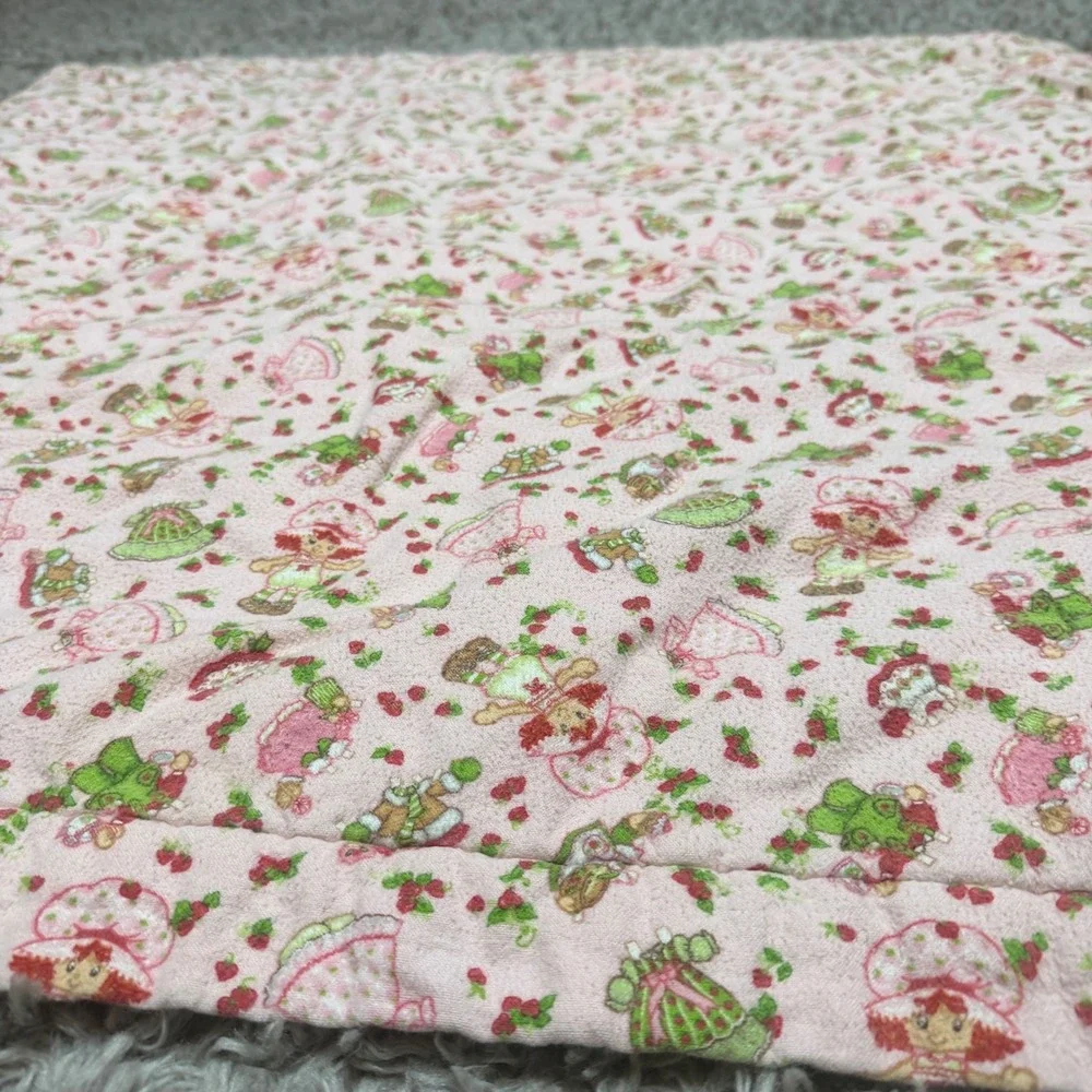 Vintage Strawberry Shortcake Patchwork Quilt Pink Green Handmade 45